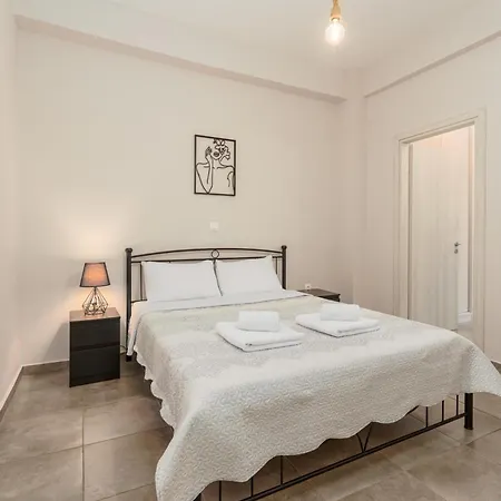 Athenian Terpsis Apartment *