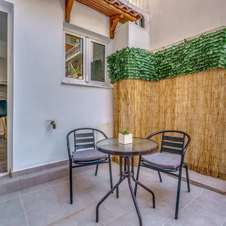 Athenian Terpsis Apartment Athens